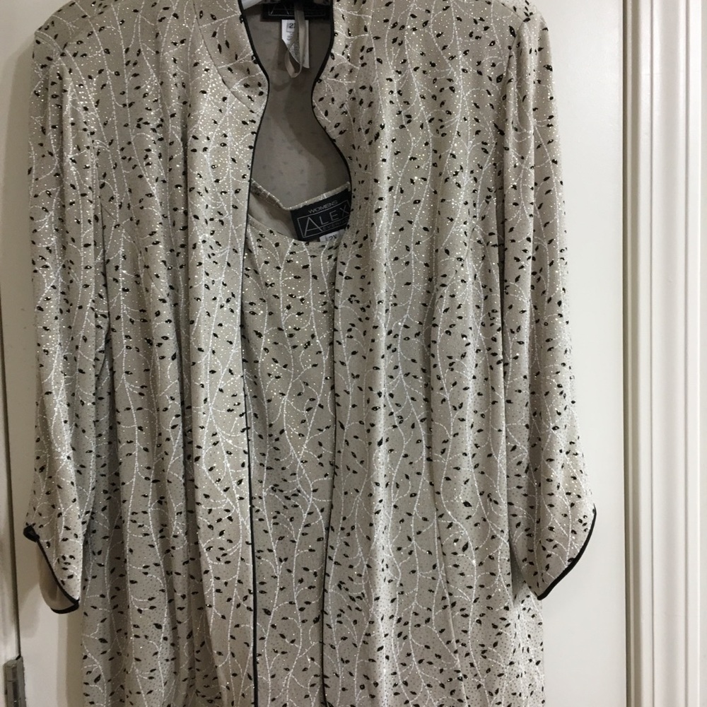 Plus size evening wear